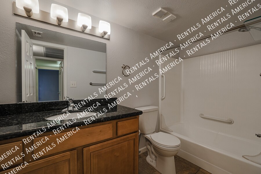 Building Photo - 5877 N Granite Reef Rd