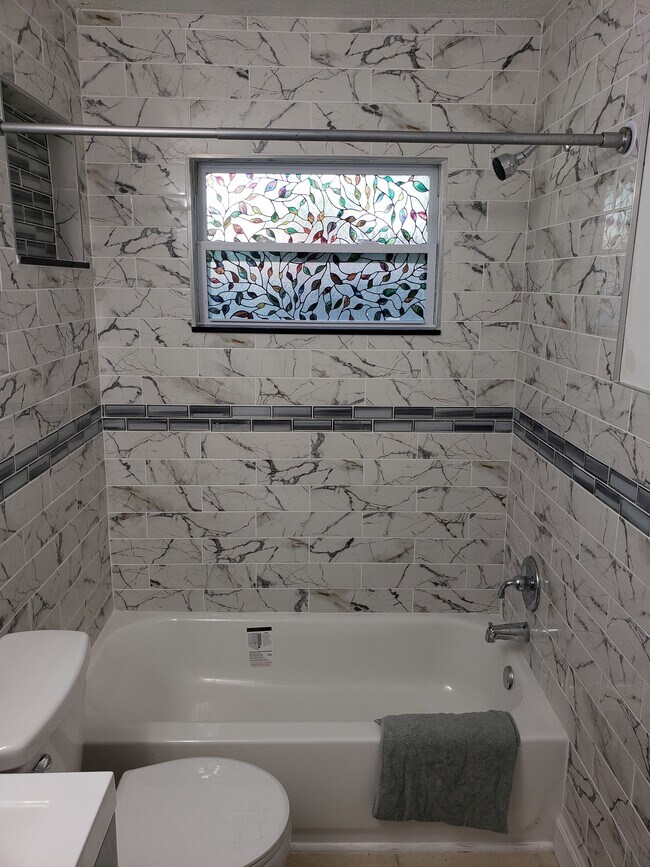 Building Photo - 1309 Union St