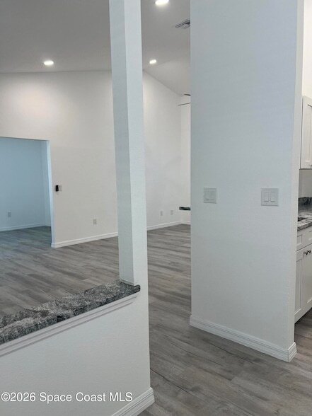 Building Photo - 1071 Cadillac Dr NE