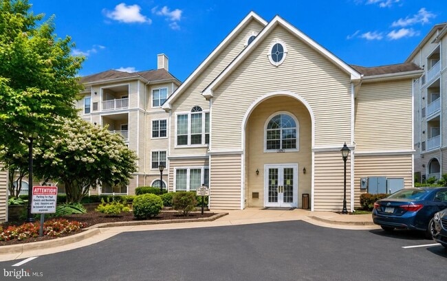 Building Photo - 4550 Strutfield Ln