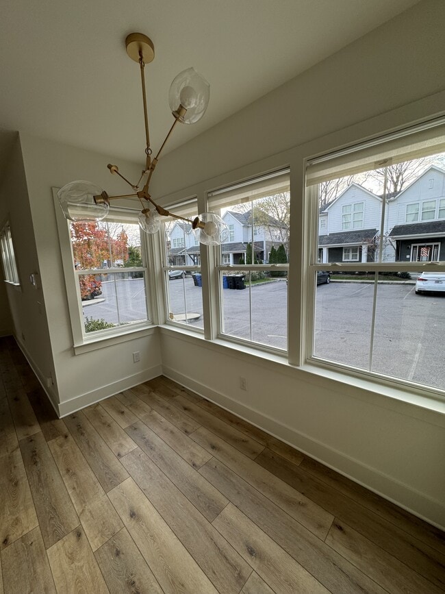 Building Photo - 509 Rosedale Ave