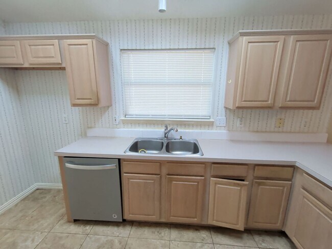 Building Photo - 4819 Brady Ct