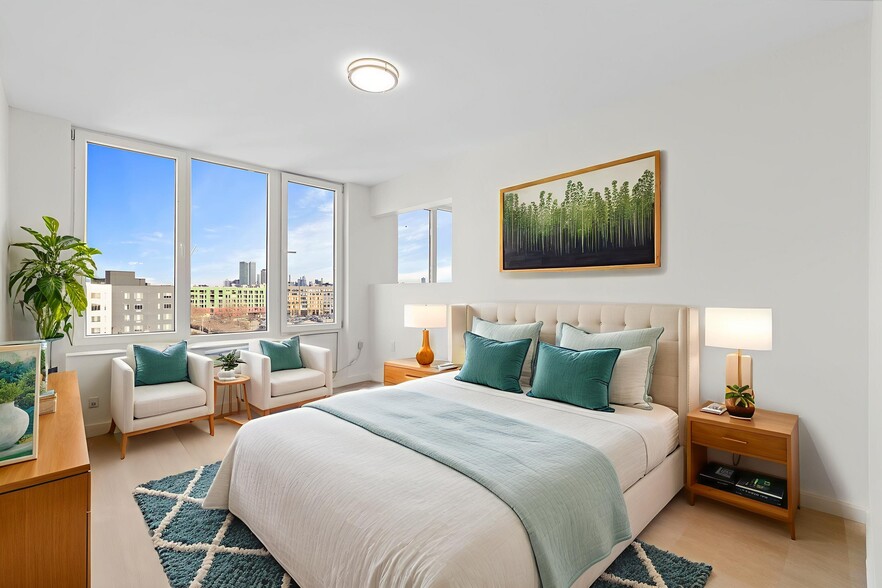 Building Photo - 1 Mallory Ave