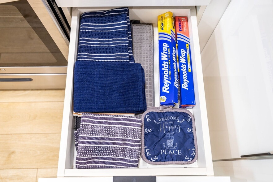 Building Photo - 321 N Gertruda Ave