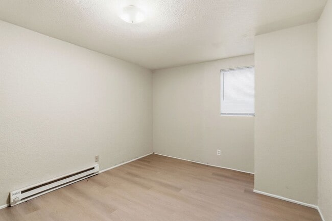 Building Photo - Baran (2018 11th St.)