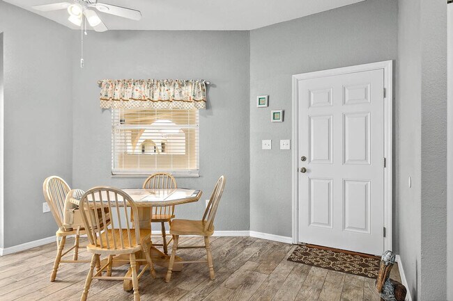 Building Photo - 110 Surfview Dr