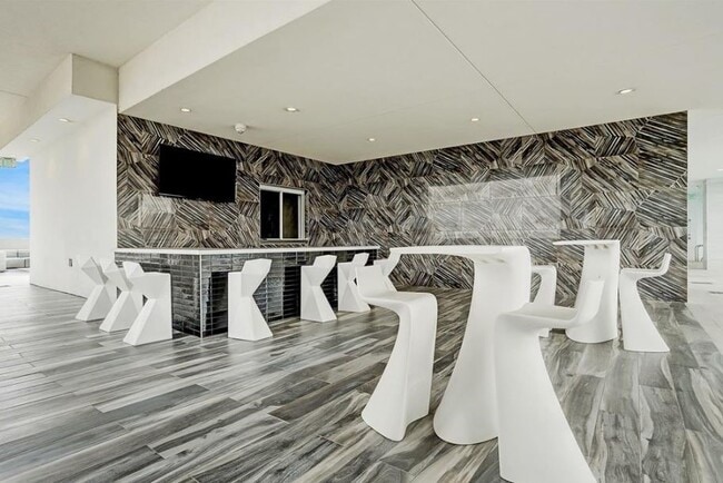 Primary Photo - 4521 San Felipe St