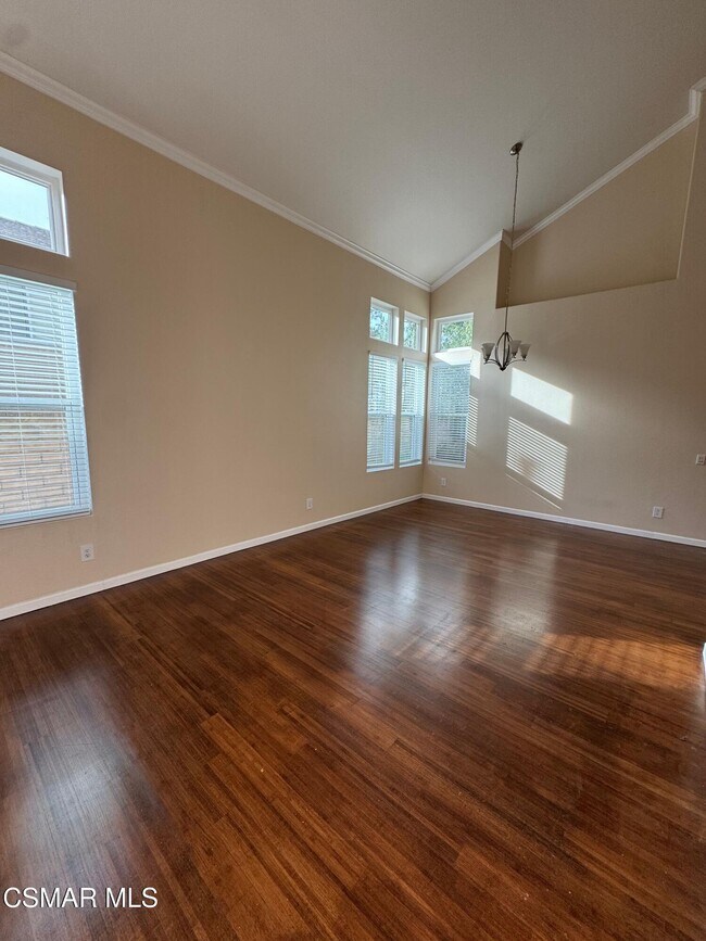 Building Photo - 5205 Carmento Dr