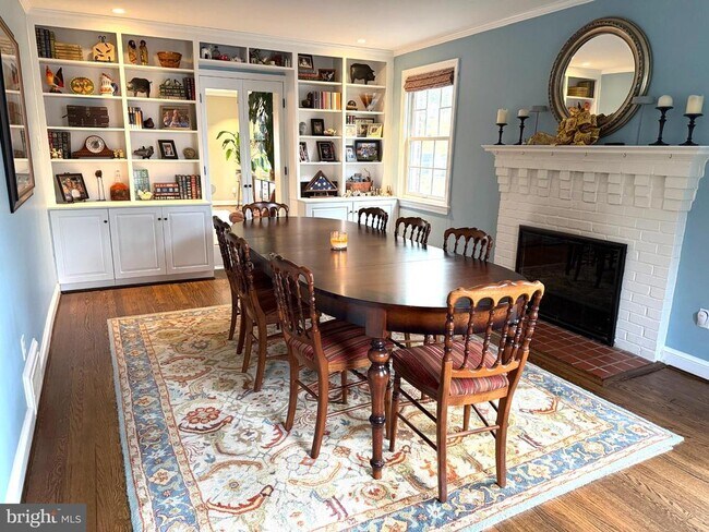 Building Photo - 4318 Lynbrook Dr