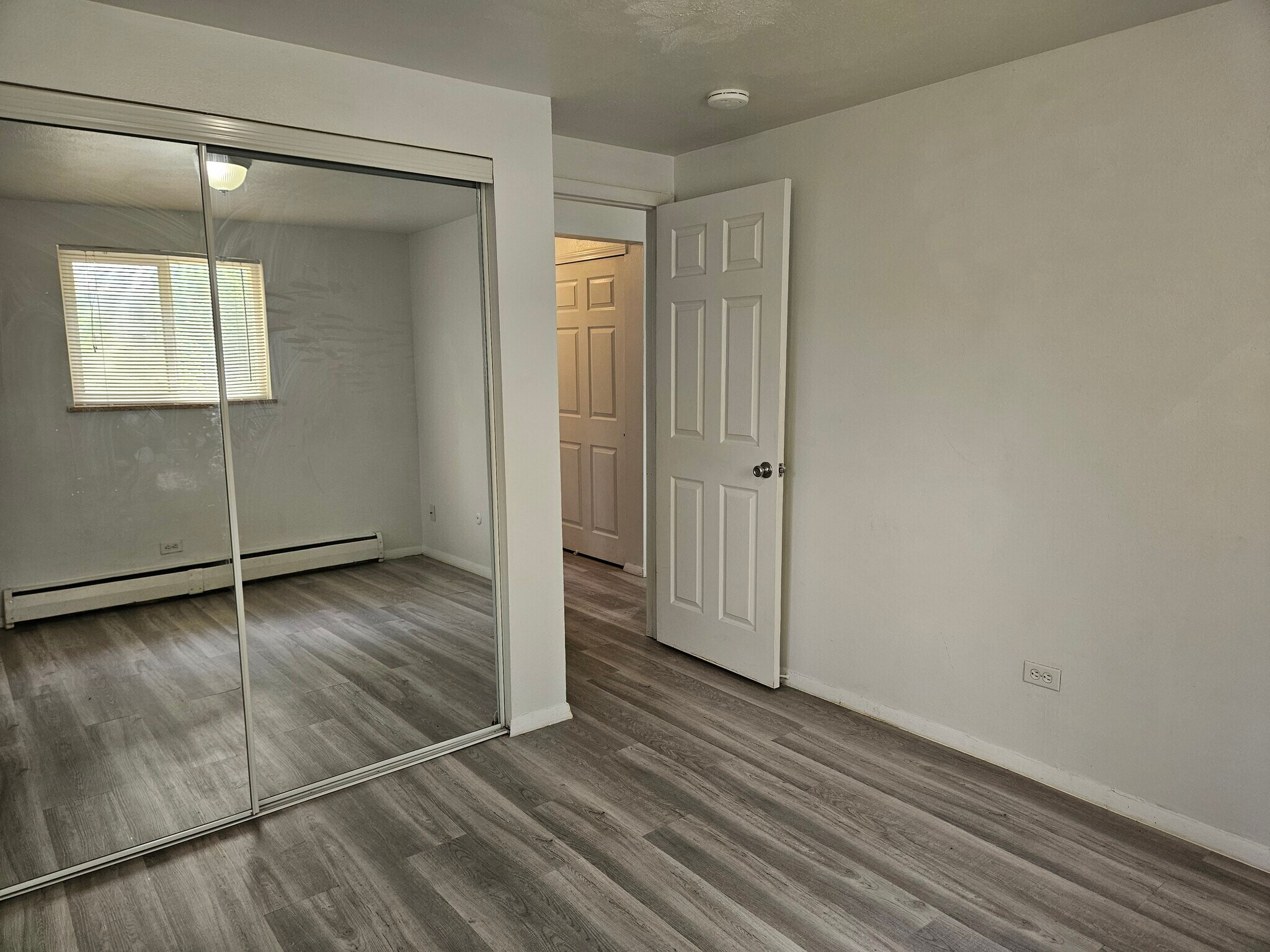 Bedroom #1 - 1460 S Ash St