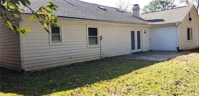 Building Photo - 4083 Deerbrook Way SW