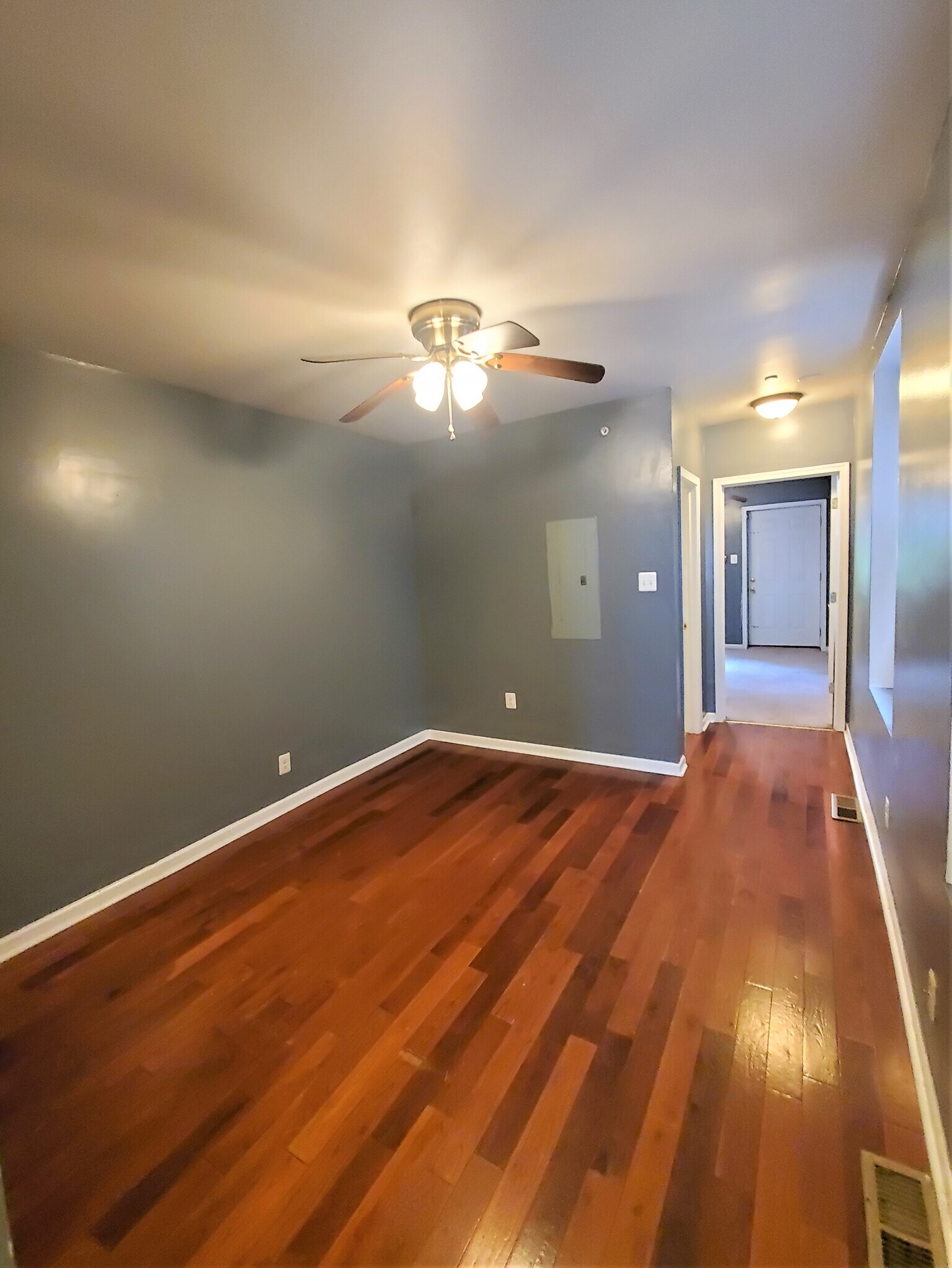 Building Photo - 1826 N Bouvier St