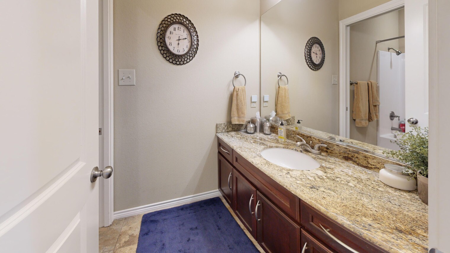 Building Photo - 3819 Black Hawk Ln