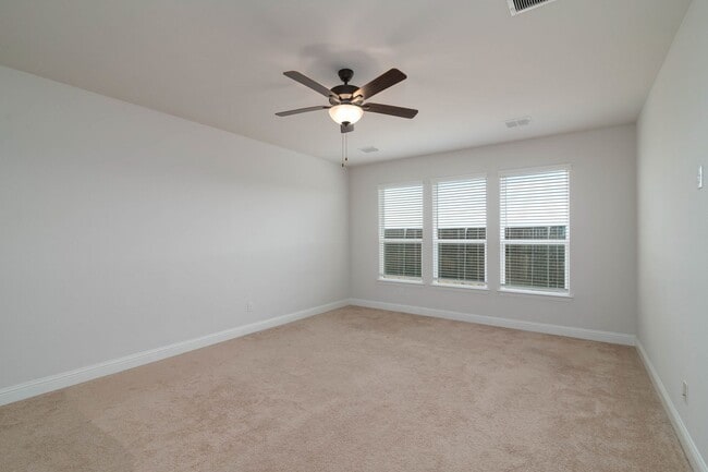 Building Photo - Beautiful 4 Bedroom, 3 Car Garage, Single Story Home in Celina!
