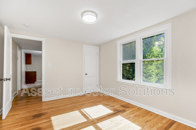 Building Photo - 4141 Eaton St