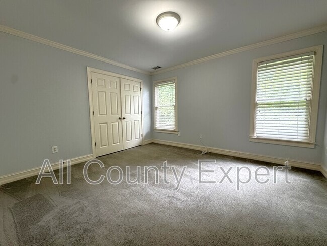 Building Photo - 871 Lenox Ct NE