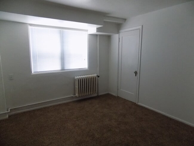 Building Photo - 1930 Erie St