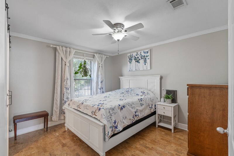 Building Photo - 2711 Bay Club Dr