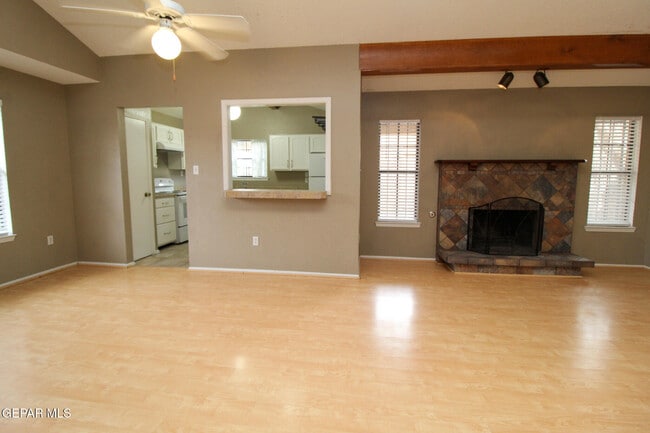 Building Photo - 3205 Fierro Dr