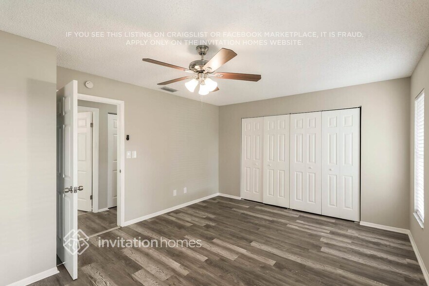Building Photo - 933 Hillrise Dr