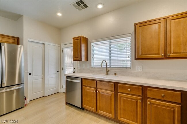 Building Photo - 8909 Houston Ridge Ave