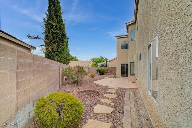 Building Photo - 6012 Prospector Trail