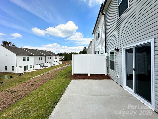 Building Photo - 11026 Pagebrook Ln