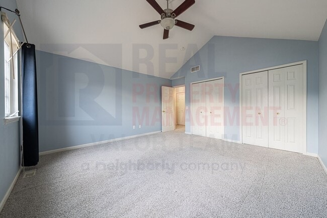 Building Photo - Beautifully maintained 3 Bed 2 Bath Home i...
