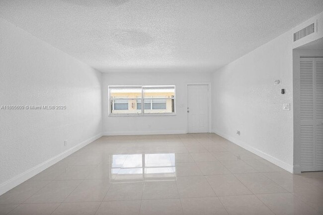 Building Photo - 6897 SW 7th St