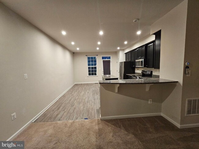 Building Photo - 1009 Rampart Dr