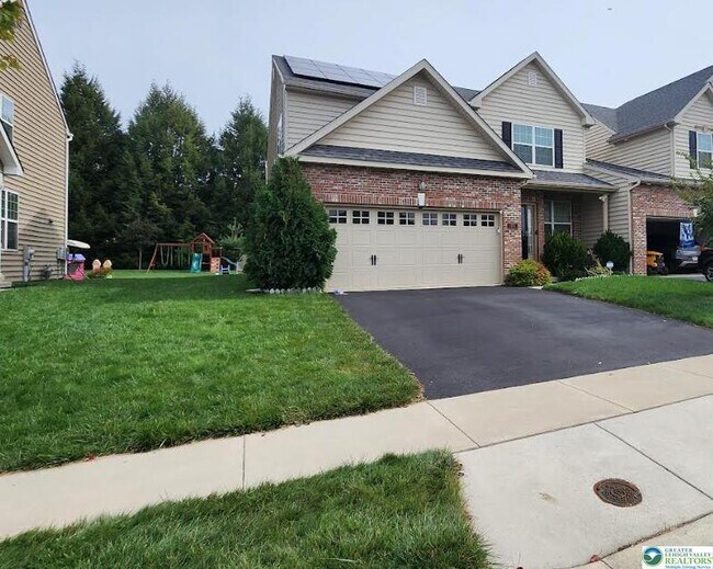 Primary Photo - 1075 Swallow Tail Ln
