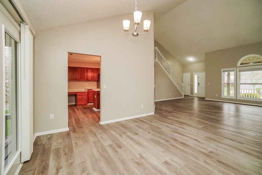 Building Photo - 95 Bridgeport Way