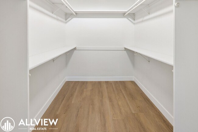 Building Photo - Recently Renovated Two-Story Home in Jasmi...