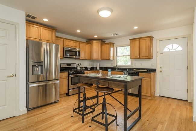 Building Photo - 40 Eutaw St