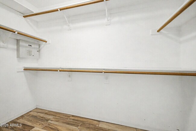 Building Photo - 2155 W Olla Ave
