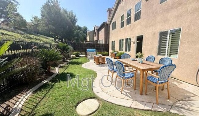 Building Photo - 11266 Evergreen Loop