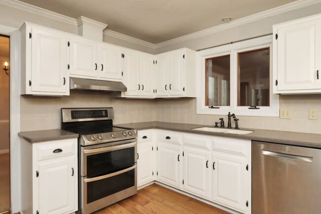 Building Photo - 227 Aspen Blvd