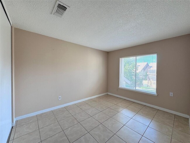 Building Photo - 13627 Garden Grove Ct