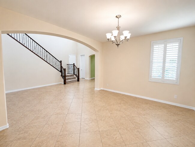 Building Photo - 2595 E Ebony Dr