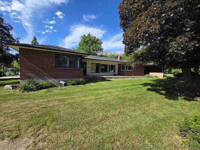 Building Photo - 309 E 200 S