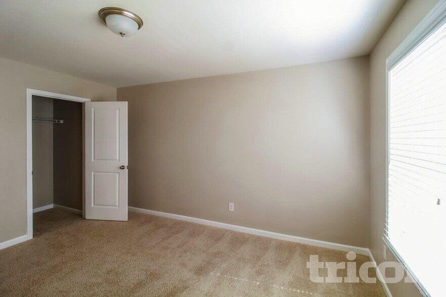 Building Photo - 589 Trickum Hill Dr