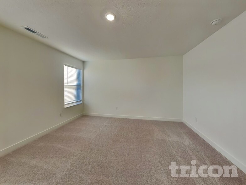 Building Photo - 11831 Moorfield Ln