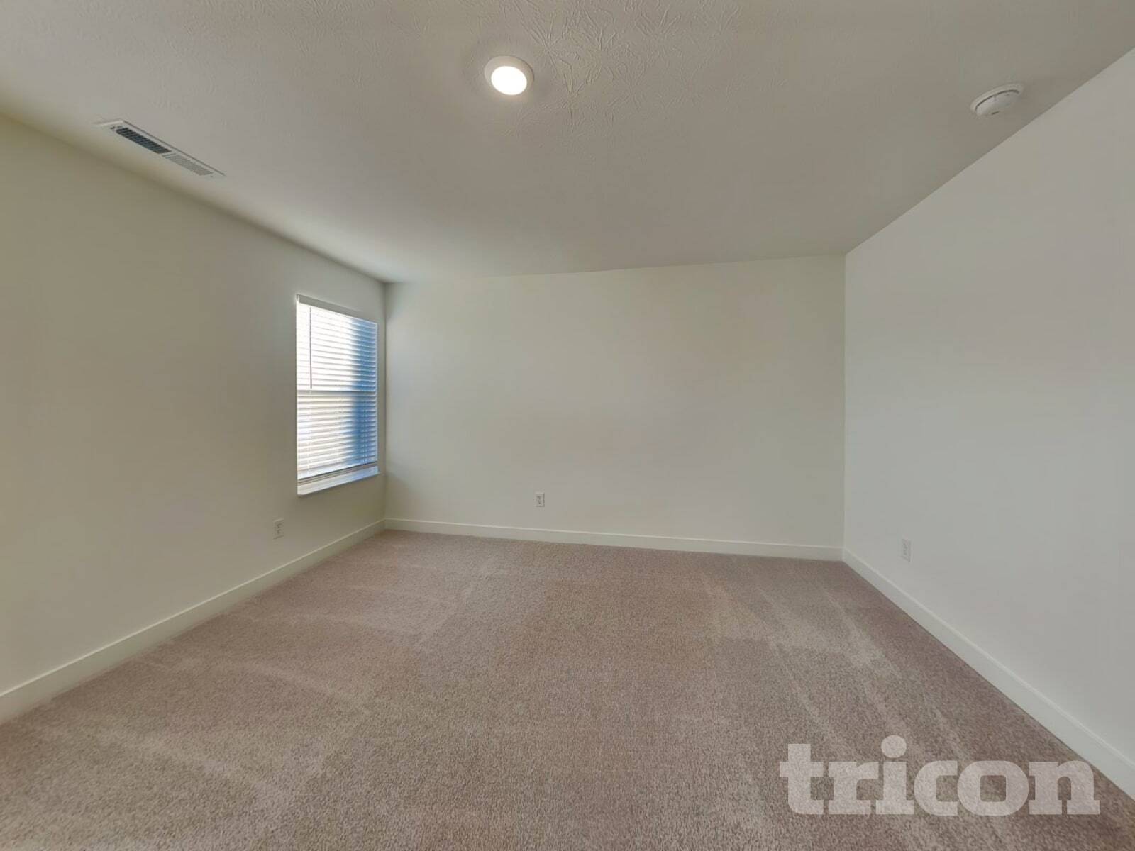 Building Photo - 11831 Moorfield Ln