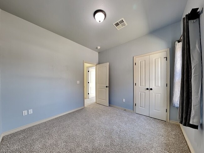 Building Photo - 20611 Frontier Pl