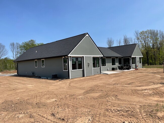 Building Photo - 2559 Farmington Way