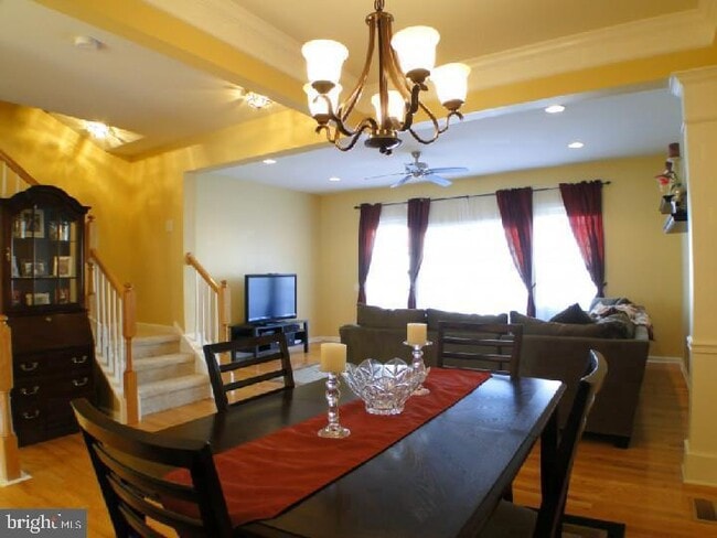 Building Photo - 1914 Cavalier Ln