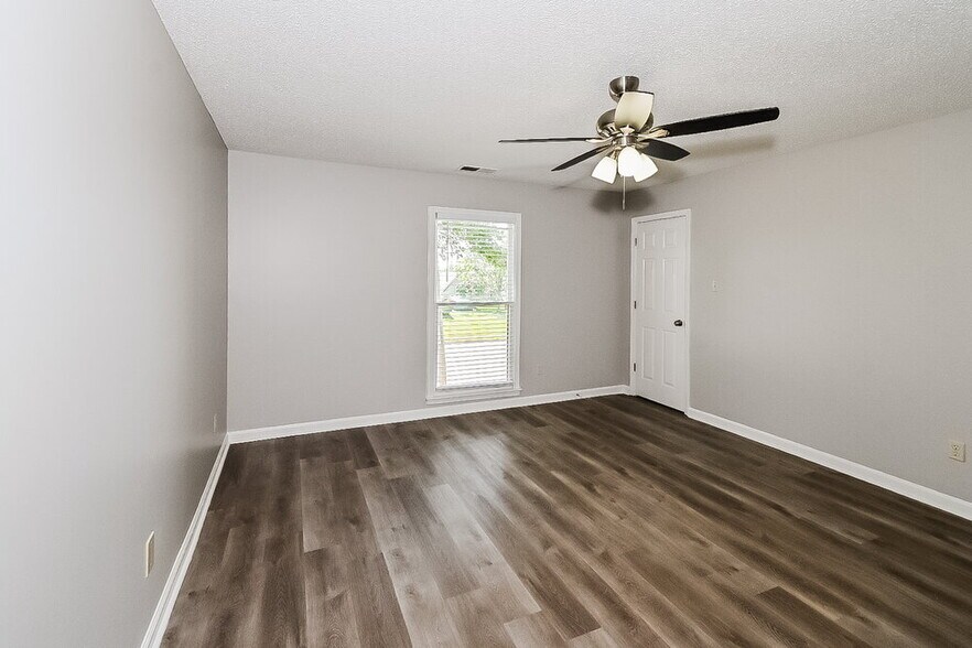 Building Photo - 8720 Bazemore Rd