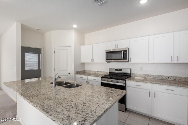 Building Photo - 5722 W Coplen Farms Rd