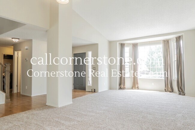 Building Photo - 4640 Kashmire Dr