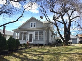 Building Photo - 1188 Railroad Rd